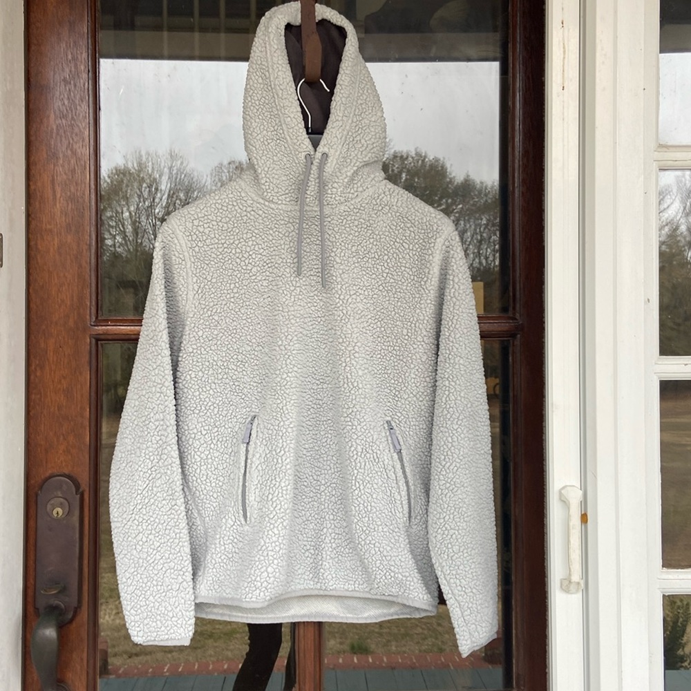 Chubbies hooded fleece/sherpa pullover. Gray.‎ (M)